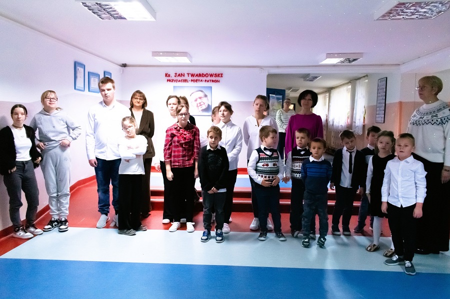 Dzieci nagrodzone za kreatywne ozdoby choinkowe